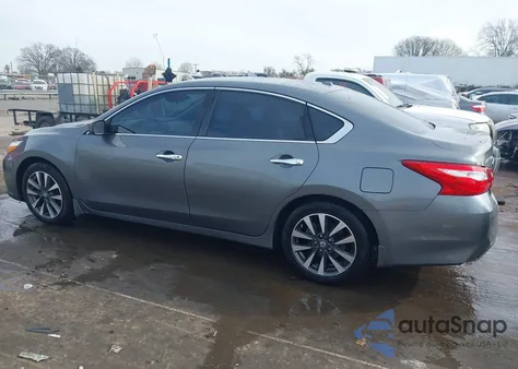 2017 Nissan Altima 2.5 Sv из США, поврежденный, VIN 1N4AL3AP7HC129281